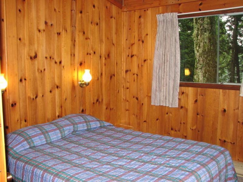 Otter Lake Sunny Point Resort מראה חיצוני תמונה