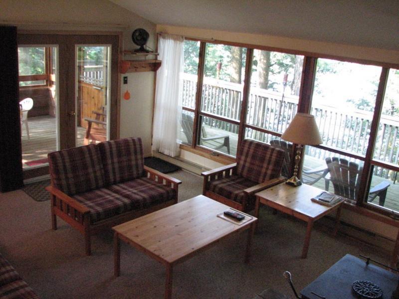 Otter Lake Sunny Point Resort מראה חיצוני תמונה
