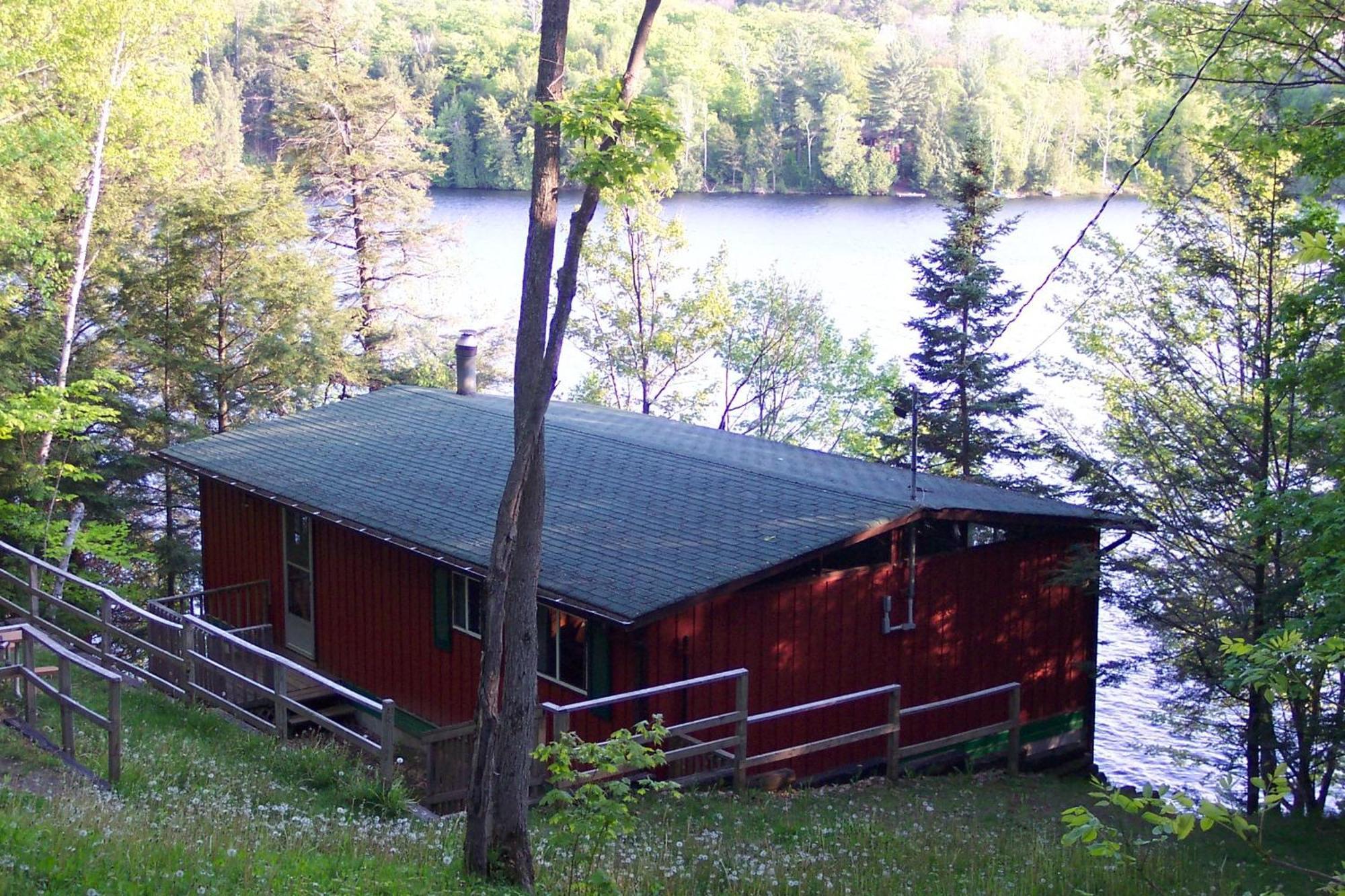 Otter Lake Sunny Point Resort מראה חיצוני תמונה
