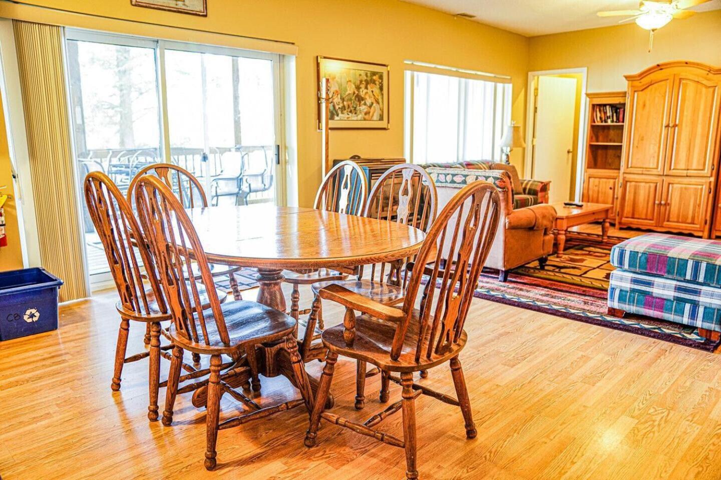 Otter Lake Sunny Point Resort מראה חיצוני תמונה